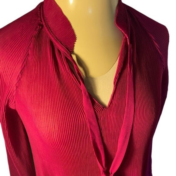 BEAUTIFUL DEREK LAM 10 CROSBY FUCHSIA PLEATED BLOUSE (NWT) - Picture 4 of 10
